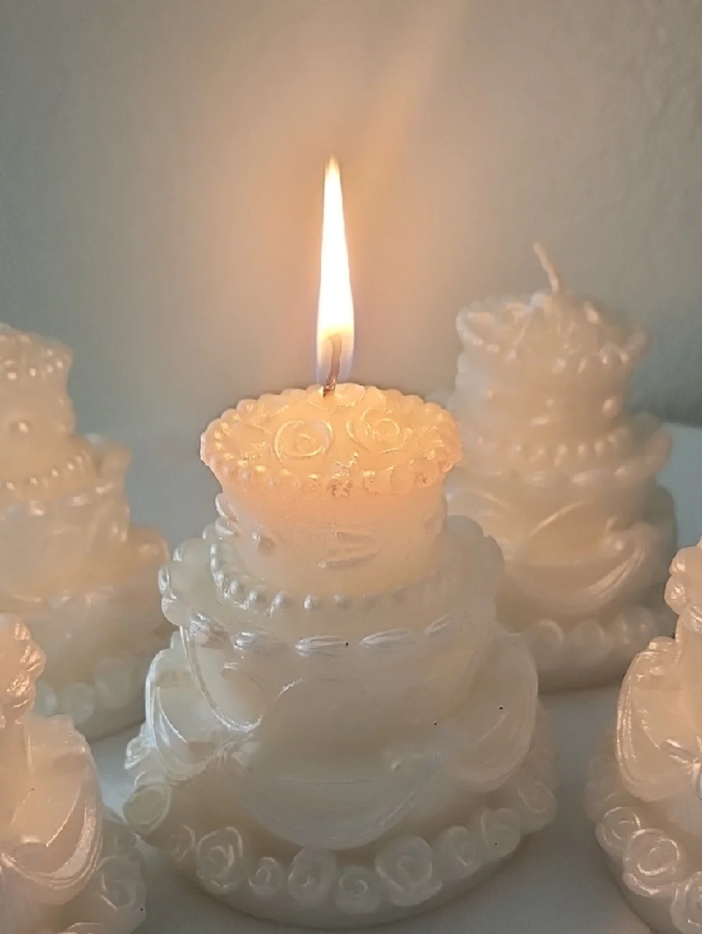 Elegant White Pearl Mini Cake Candle - Home Party Supplies